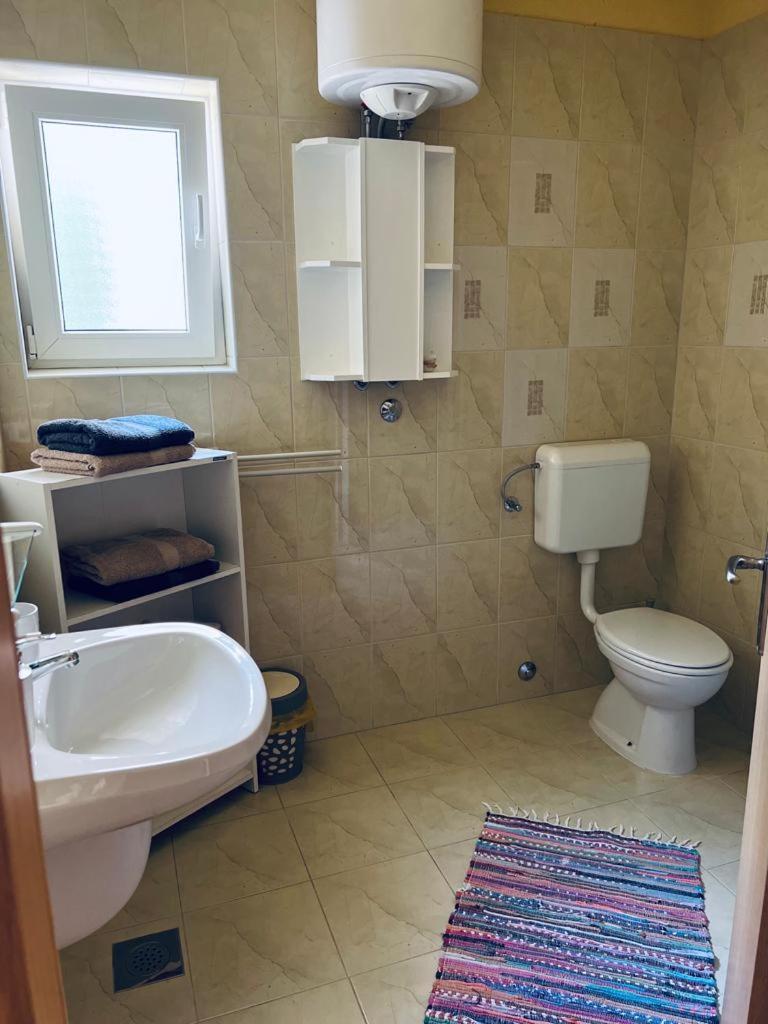Apartments Adela Polje  Bilik gambar